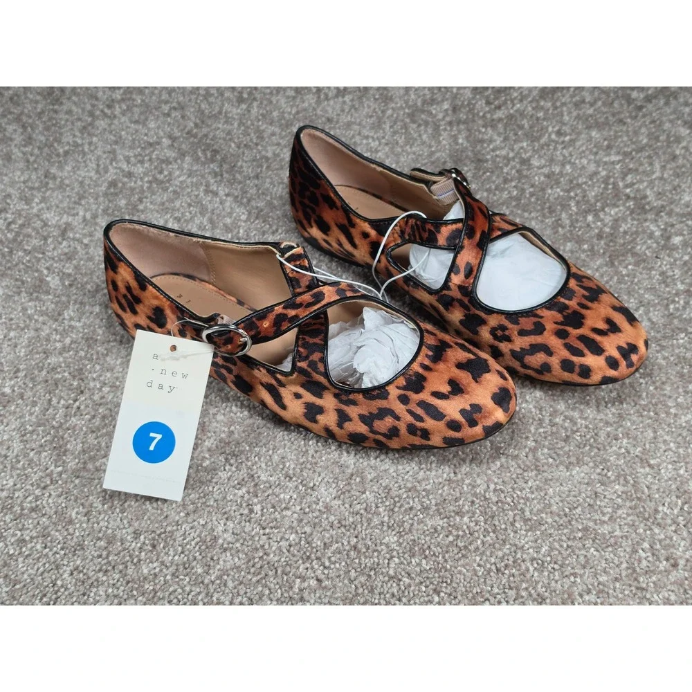 A New Day Tamsin Leopard Print Mary Jane Ballet Flats Brown Black Womens 7 NEW
